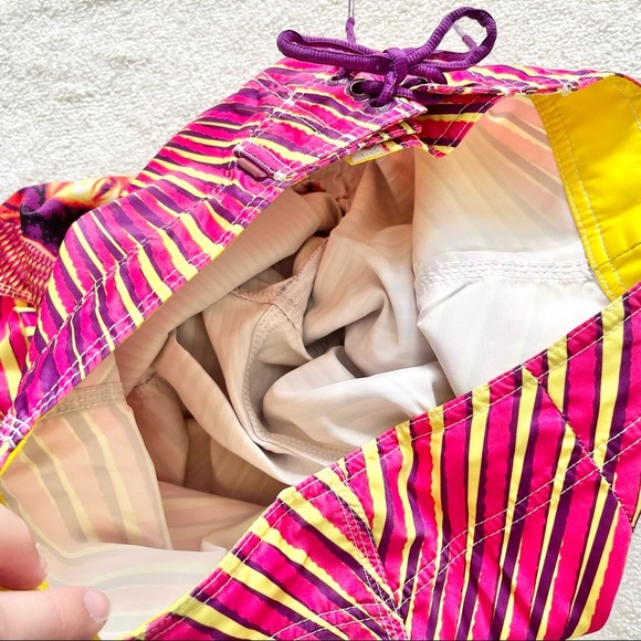 DRAGONFLY JIMI HENDRIX Psychedelic Board Shorts Size 32 Street Wear - Picture 7 of 11